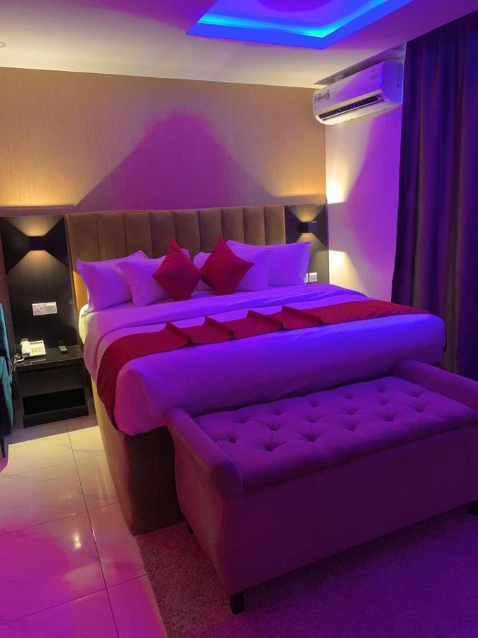 No 95 Suites VI لاغوس المظهر الخارجي الصورة